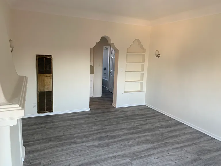 621 N Coronado St — Photo 5