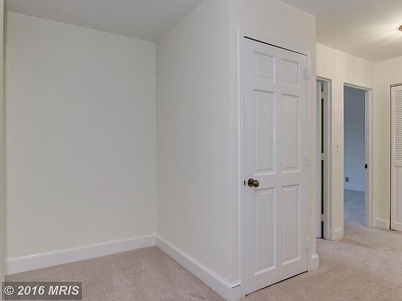 3rd image of 8101 Connecticut Ave APT C608