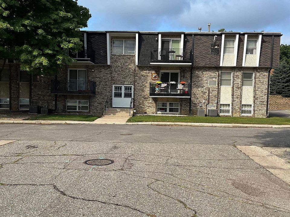 1st image of 103 N 14th St APT 4