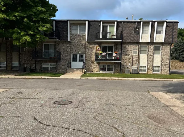 103 N 14th St APT 4, Estherville, IA 51334