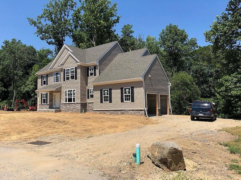 2nd image of 292 Oak Ave