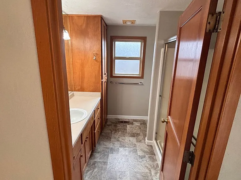 3052 Gary Dr — Photo 19