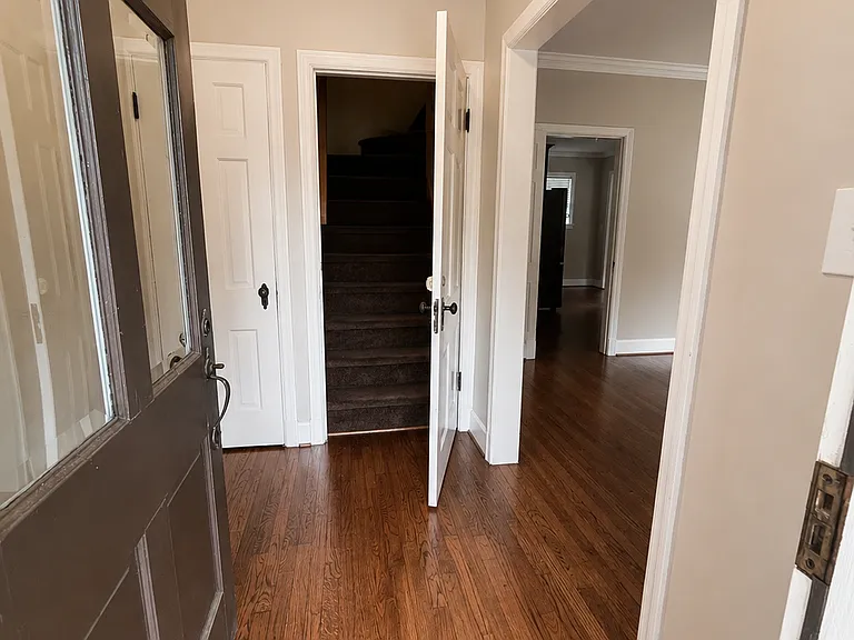 700 Warwick Rd — Photo 5