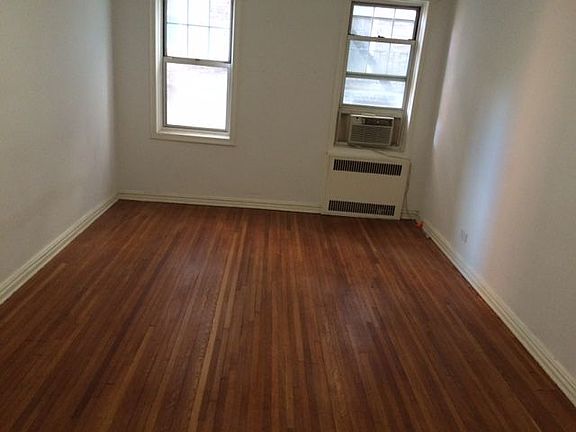 2nd image of 3285 33rd St APT C8