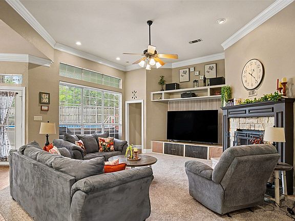 5th image of 4 Griffith Ct