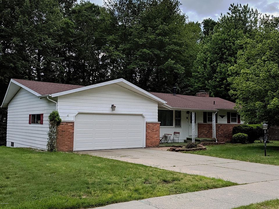 1st image of 2485 Norcrest Dr