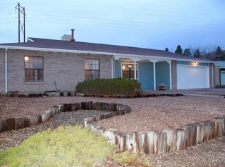 581 Wagon Train Dr SE, Rio Rancho, NM 87124