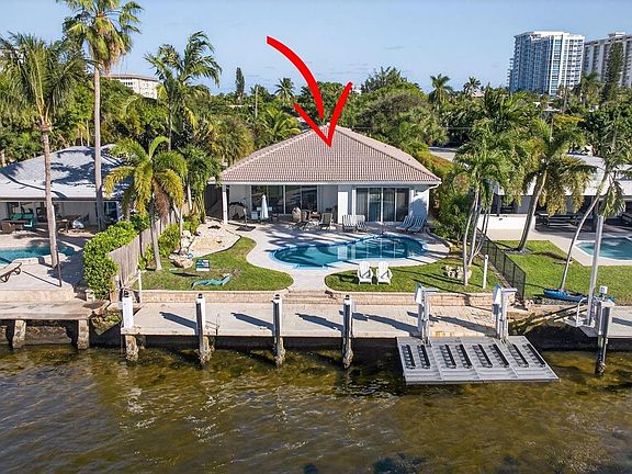5th image of 513 S Riverside Dr