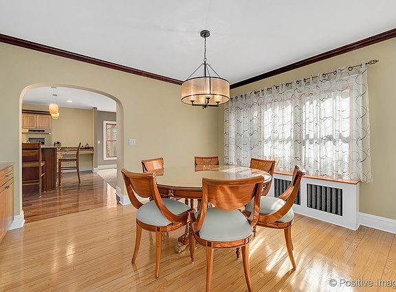 5th image of 4037 Harvey Ave