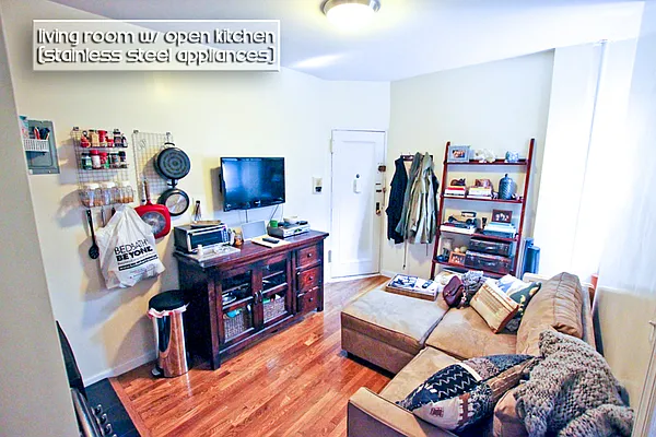 Rented by Jonis Realty | media 25