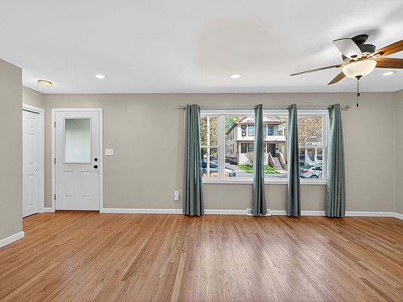 3rd image of 614 Park Ave