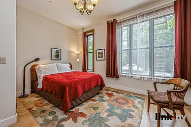 Rented by Link NY Realty