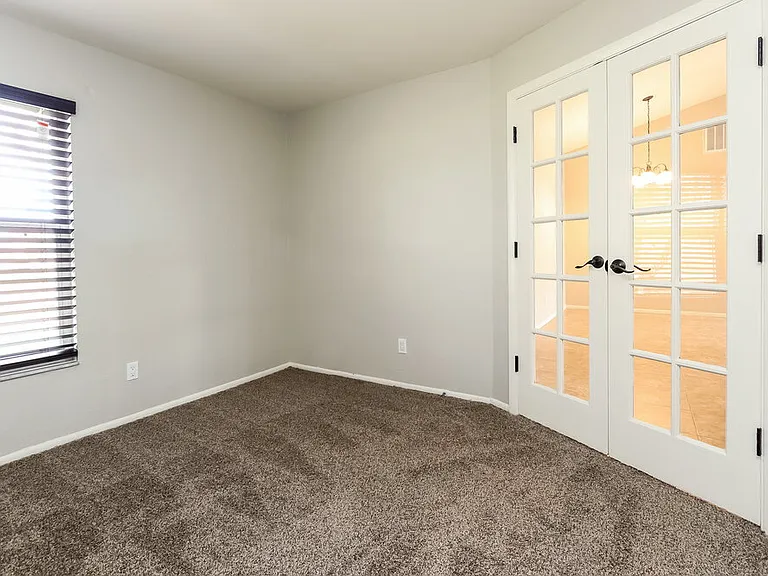 1414 NE Van Loon Ln — Photo 13