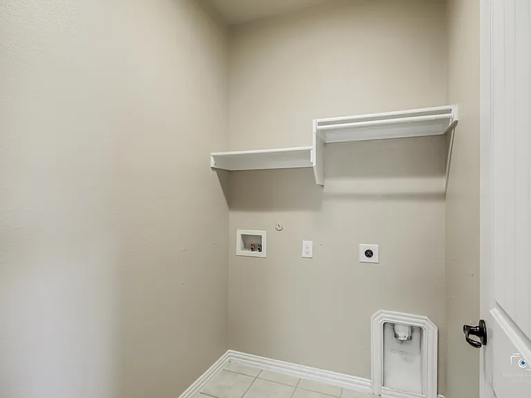 3316 Canyon Lake Dr — Photo 23