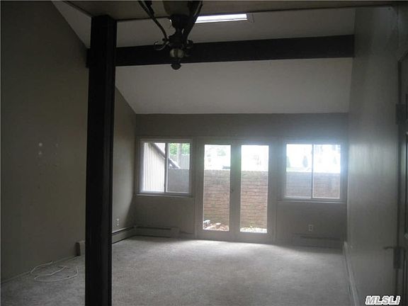 4th image of 3 Melissa Ct