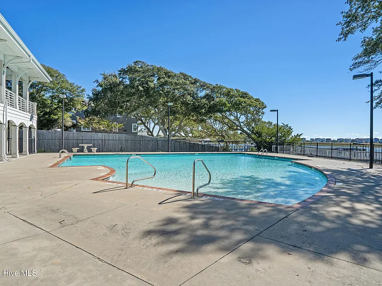 2272 Dolphin Shores Dr SW #402 — Photo 59