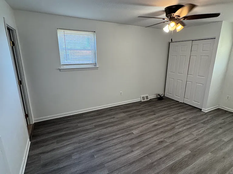 2228 Strahle St #2 — Photo 9