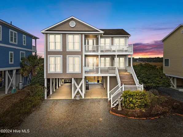 758 Ocean Boulevard W, Holden Beach, NC 28462