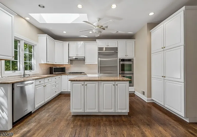 8 Morgan Ct — Photo 9