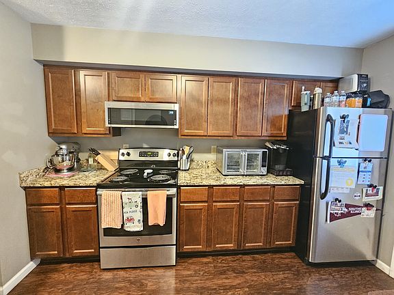 2nd image of 312 W Monroe St #4