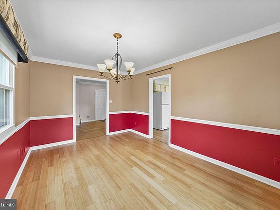 5th image of 9 Cherrybrook Ln