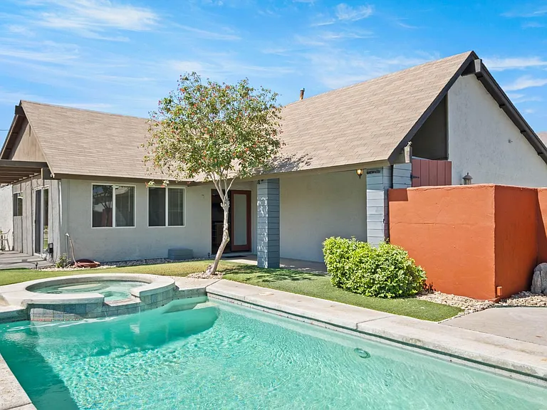 73425 San Nicholas Ave — Photo 4
