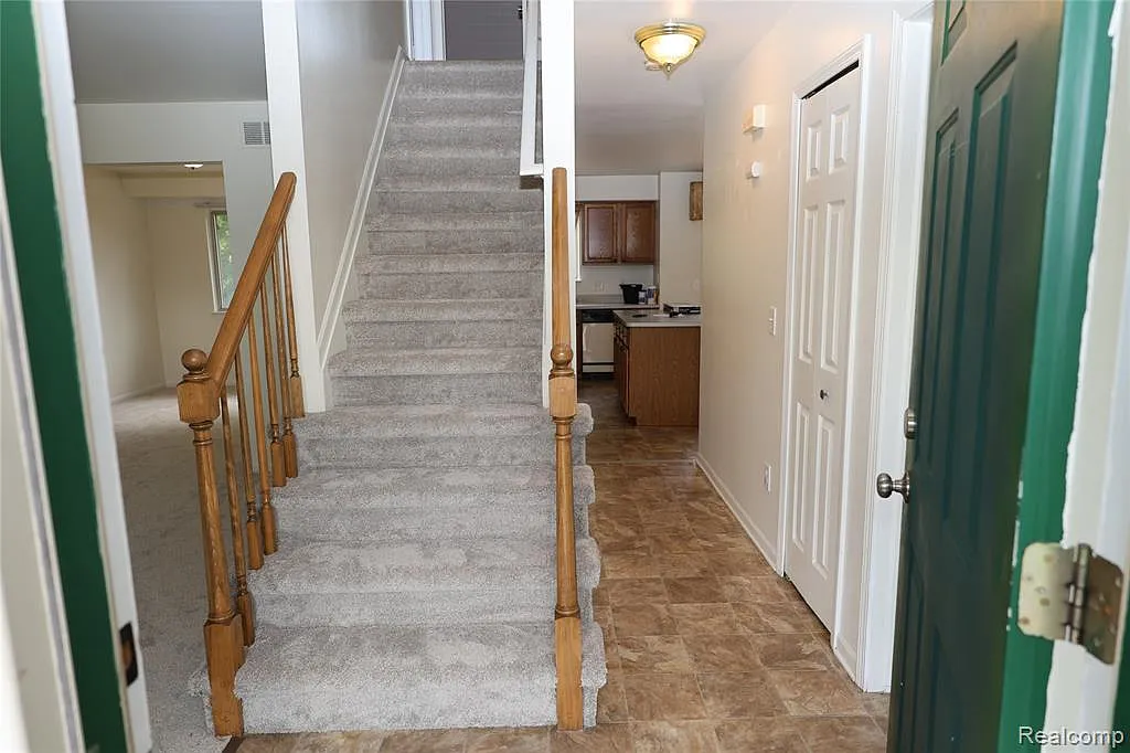 3 bed, 2.5 bath, 1791 sqft, $2,699 — Photo 3