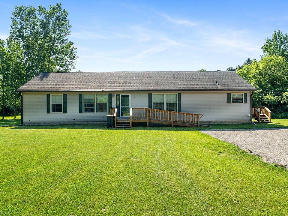 1st image of 7880 Hemlock Dr