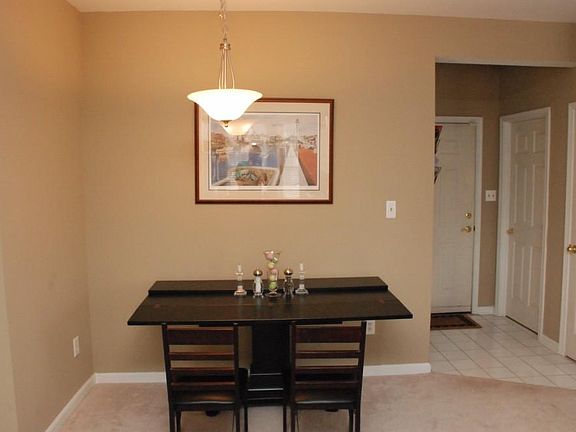 3rd image of 2002 Peggy Stewart Way Unit 201