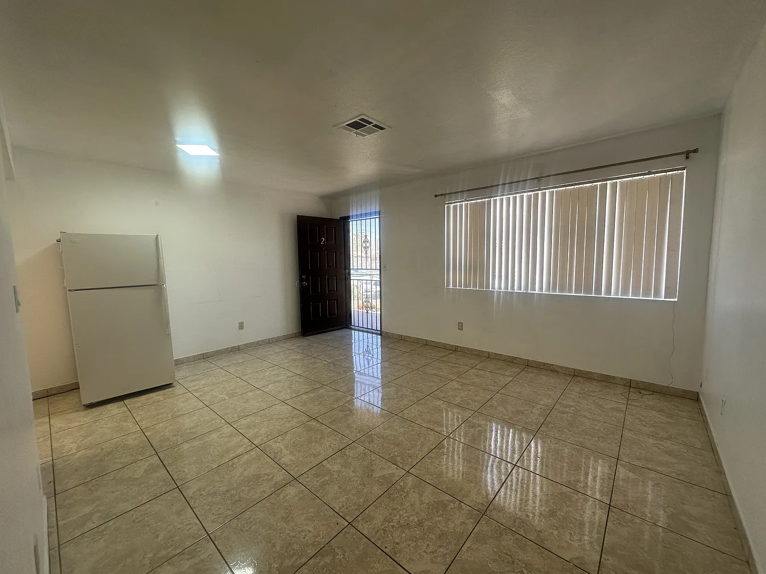 Cessna Avenue 4707 Unit 2 - 2 — Photo 4