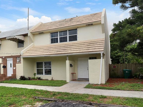 2nd image of 1348 Seaview Dr