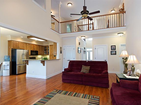 3rd image of 7539 Woodland Bay Dr