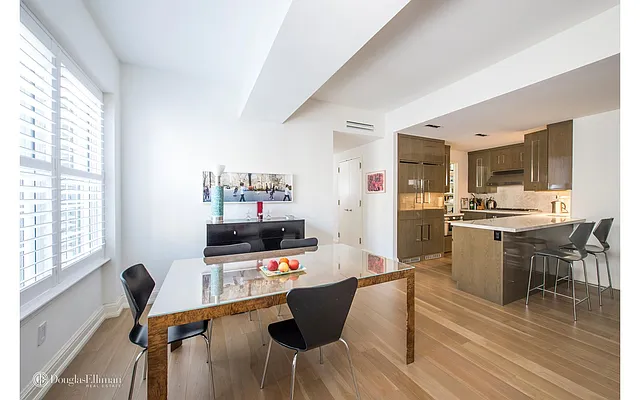 Rented by Douglas Elliman | media 15