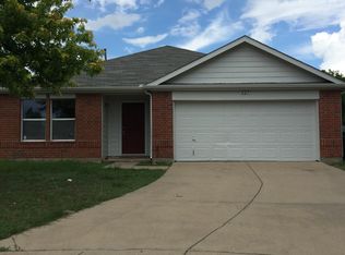 827 Cascade Dr, Glenn Heights, TX 75154