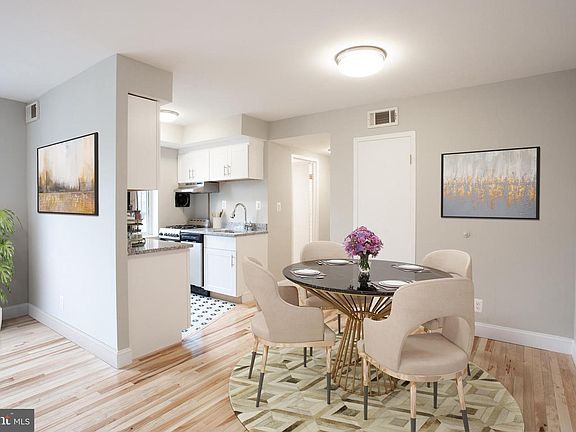 5th image of 1031 Michigan Ave NE APT 102