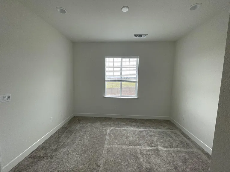 3039 Ellis Town Dr — Photo 11