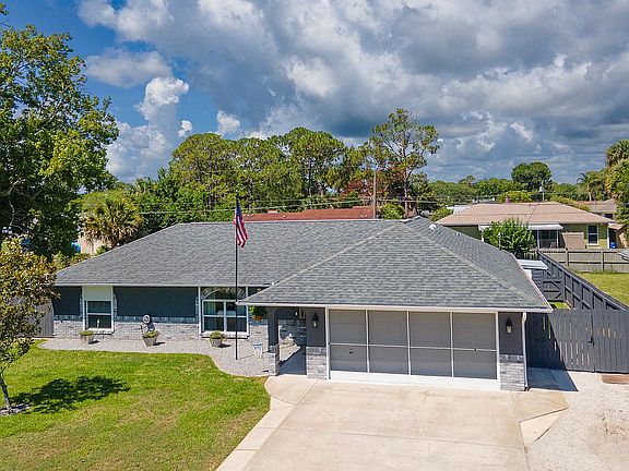 4th image of 3326 Umbrella Tree Dr