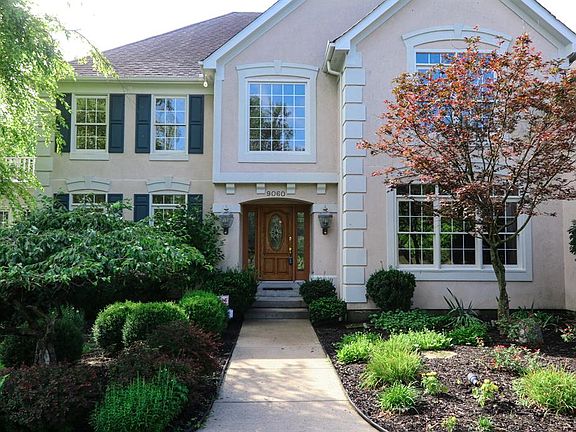 3rd image of 9060 Ambercreek Dr