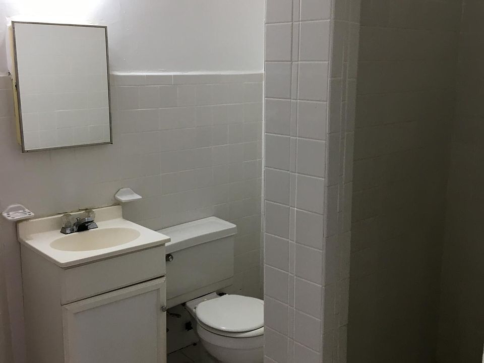 2nd image of 3945 W 26th St APT 2