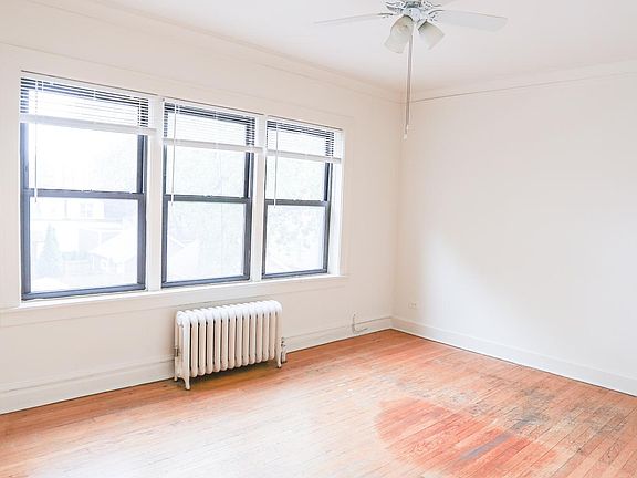 5th image of 2956 N Seeley Ave APT 3