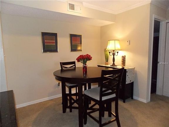 Granite counters, maple cabinets