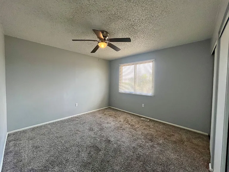2567 Rainbow Dr #80 — Photo 15