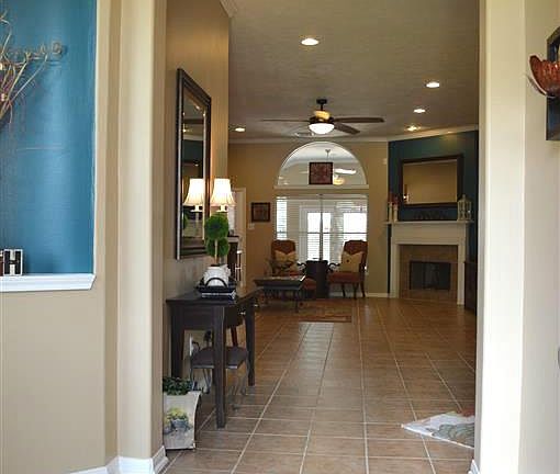 5th image of 3708 Wild Oak Dr