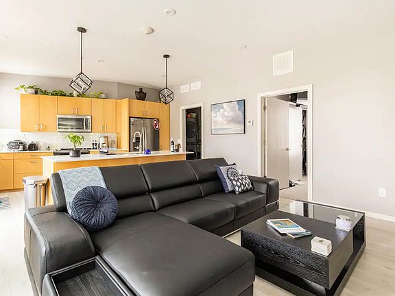 4th image of 627 Couch Dr #S7