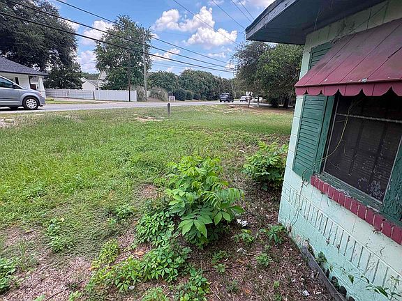 3rd image of 2805 Leaphart Rd #17