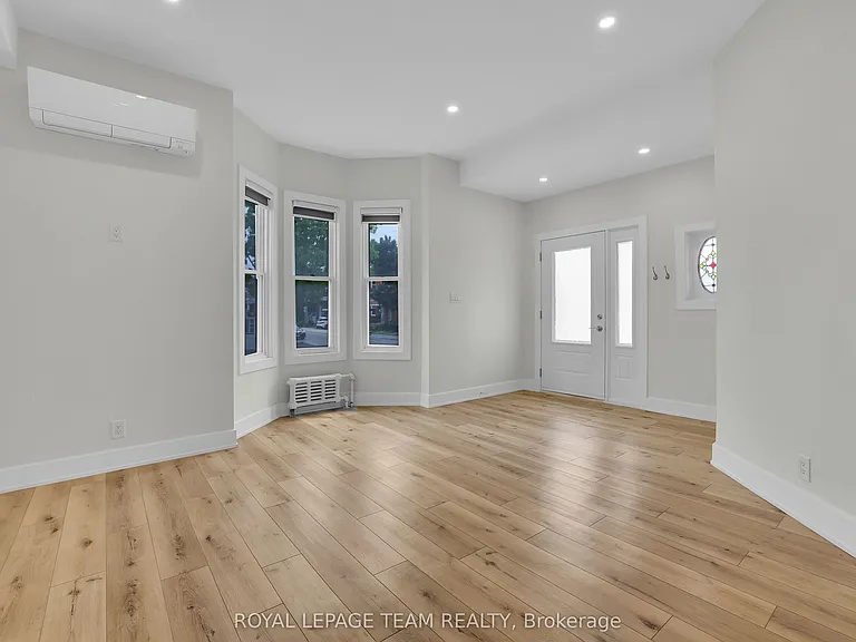 531 McLeod St #A — Photo 10