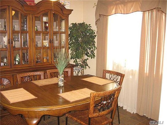 3rd image of 244 Brettonwoods Dr