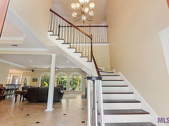 5th image of 7285 Donaldson Dr