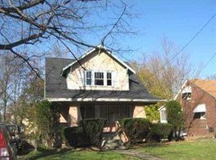 1322 Roemer Blvd, Farrell, PA 16121