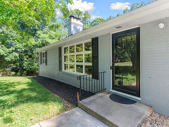 2nd image of 175 Mountain Peak Dr
